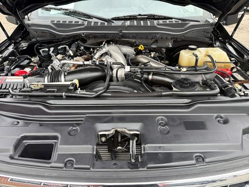 Used 2020 Ford F250 Lariat w/ Lariat Ultimate Package AWD/4WD image 26