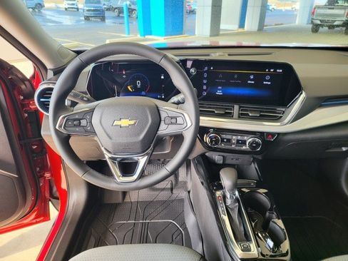 New 2026 Chevrolet Trax LT w/ Driver Confidence Package FWD image 2