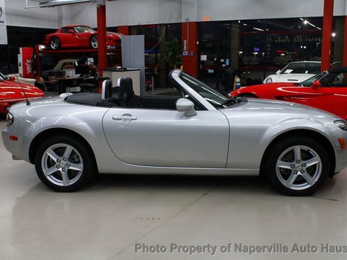 Used 2006 MAZDA MX-5 Miata Touring image 10