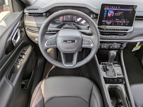 New 2026 Jeep Compass Latitude AWD/4WD image 16