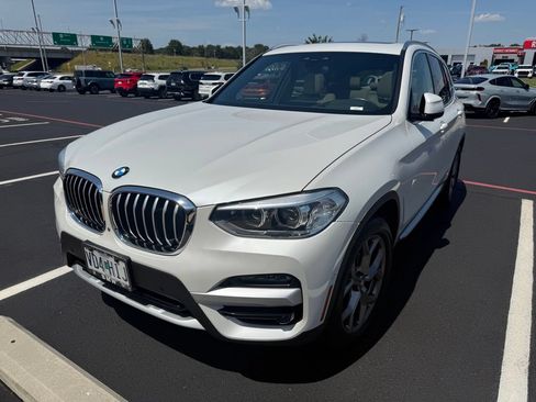 Used 2021 BMW X3 xDrive30i w/ Premium Package AWD/4WD image 2