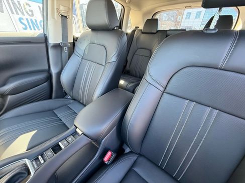 New 2026 Honda HR-V EX-L image 23