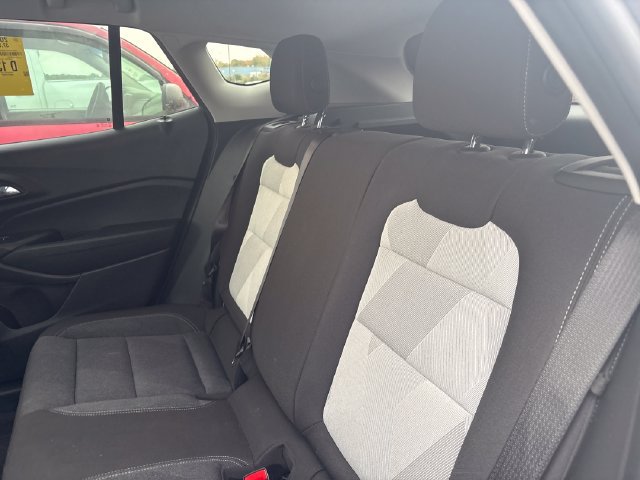 Used 2024 Chevrolet Trax LS w/ LS Convenience Package FWD image 10