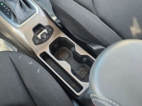 Used 2022 Jeep Renegade Sport image 23