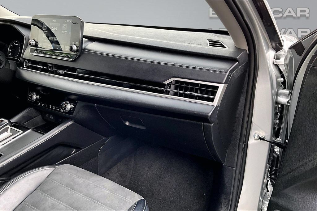 Used 2024 Mitsubishi Outlander SE AWD/4WD image 17