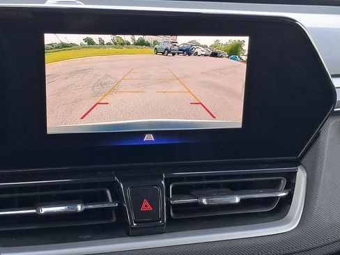 Used 2025 Chevrolet TrailBlazer LT FWD image 9