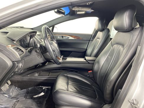 Used 2017 Lincoln MKZ Reserve FWD image 17