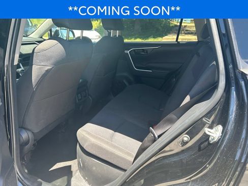 Used 2025 Toyota RAV4 LE AWD/4WD image 10