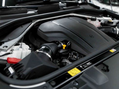 Used 2024 Land Rover Range Rover SV image 95