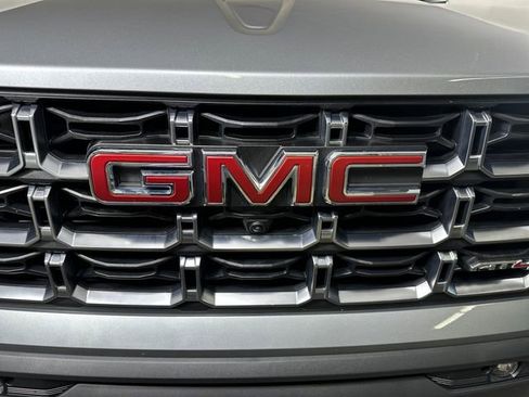 Used 2026 GMC Canyon AT4 w/ Technology Plus Package AWD/4WD image 9