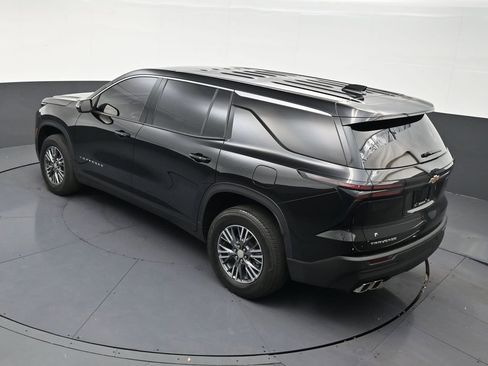 Used 2024 Chevrolet Traverse LS image 15