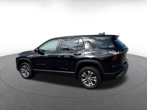 Used 2025 Chevrolet Equinox LT FWD image 8