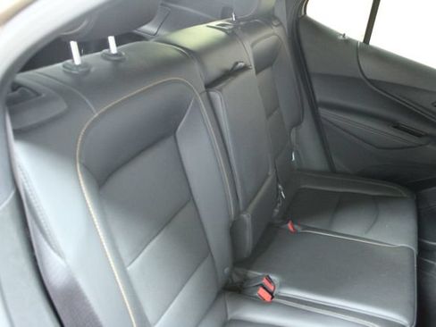 Used 2018 Chevrolet Equinox Premier FWD image 9