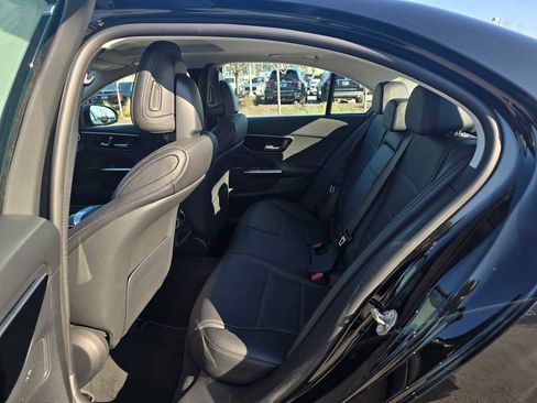 Used 2022 Mercedes-Benz C 300 Sedan image 18