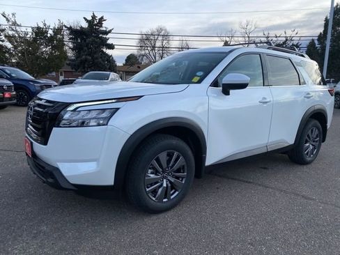 New 2025 Nissan Pathfinder SV w/ Black Appearance Package image 1