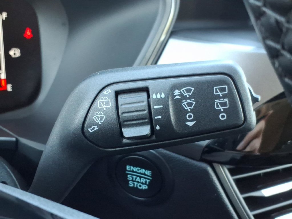 Used 2023 Ford Escape Active AWD/4WD image 25