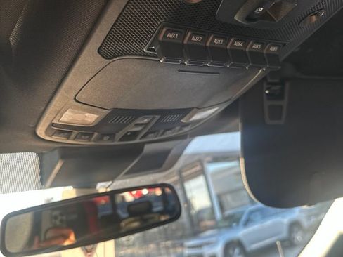 Used 2019 Ford F150 Raptor w/ Equipment Group 802A Luxury AWD/4WD image 11