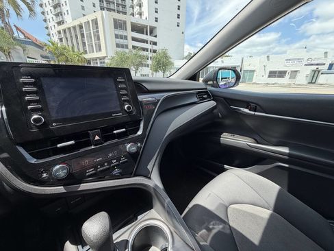 Used 2022 Toyota Camry LE FWD image 23