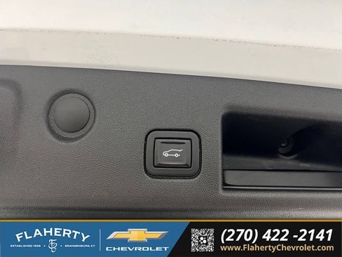 Used 2023 Chevrolet Equinox LT FWD image 21