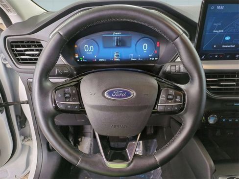 Used 2024 Ford Escape Platinum image 18