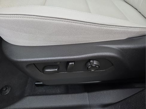 Certified 2024 Buick Envision Avenir image 14