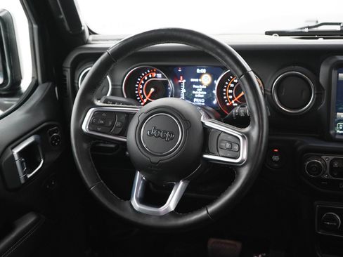 Used 2020 Jeep Wrangler Unlimited Sahara w/ Uconnect 4C Nav & Sound Group AWD/4WD image 14