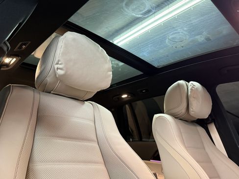 New 2026 Mercedes-Benz GLS 580 4MATIC image 16