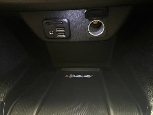 Used 2023 Chevrolet Traverse Premier w/ Redline Edition FWD image 27