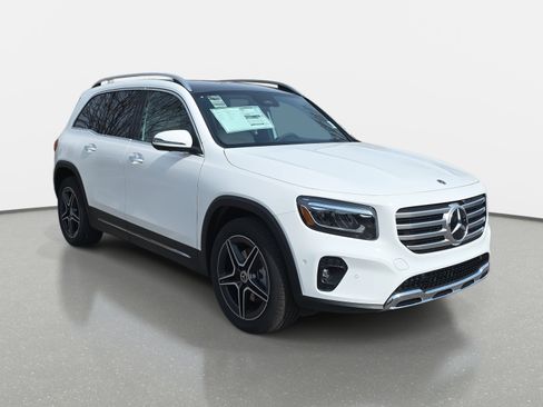 New 2026 Mercedes-Benz GLB 250 GLB 250 image 3