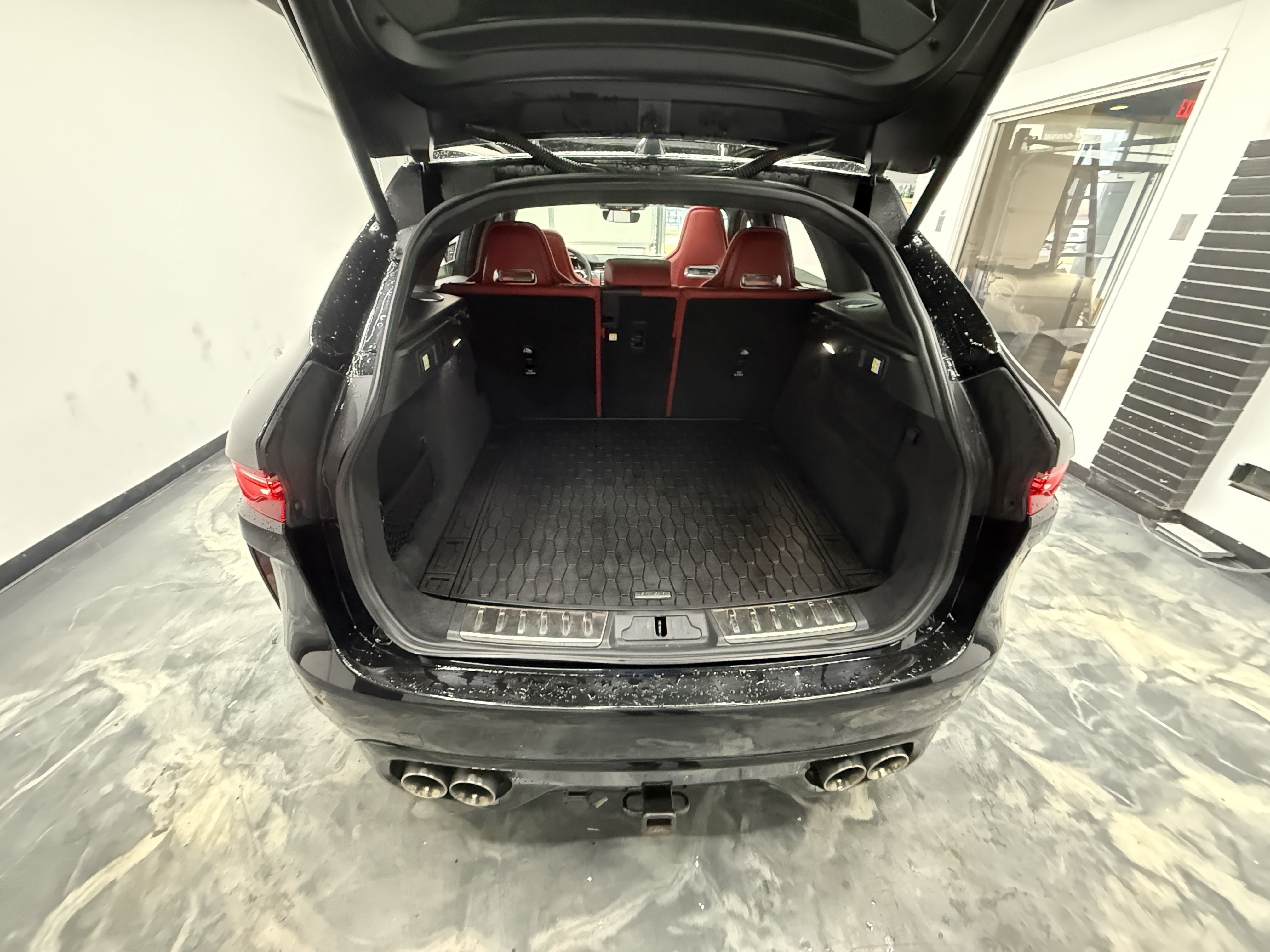 Used 2024 Jaguar F-PACE SVR AWD/4WD image 24