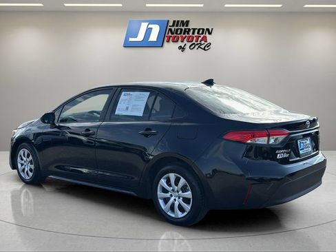 Used 2024 Toyota Corolla LE FWD image 7