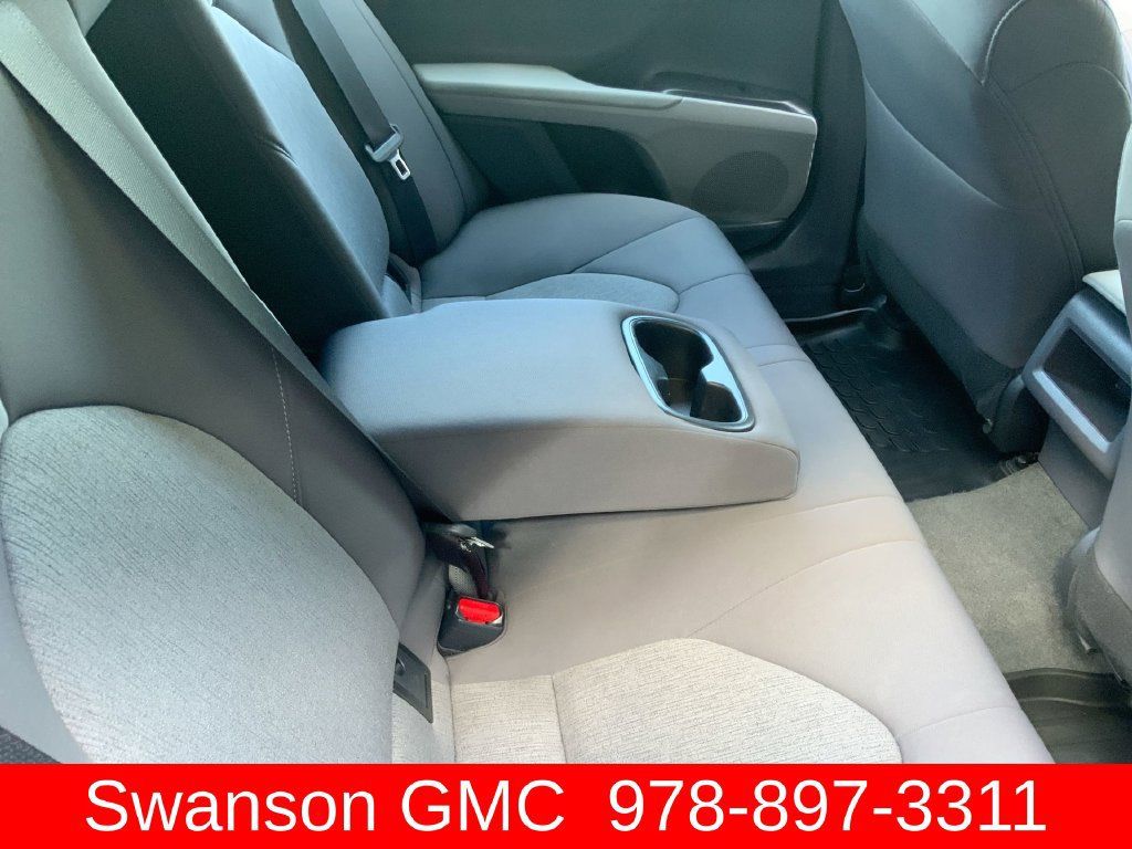 Used 2022 Toyota Camry LE FWD image 30