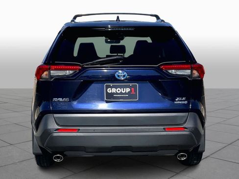 Certified 2021 Toyota RAV4 XLE Premium image 4