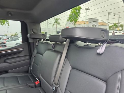 Used 2025 GMC Sierra 1500 SLT RWD image 16