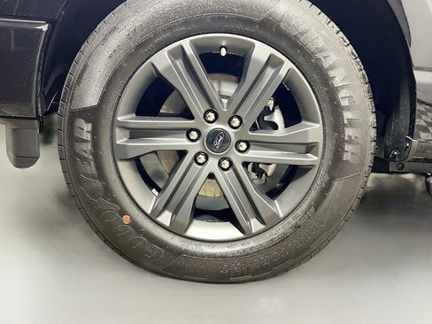 Used 2023 Ford F150 XLT w/ Equipment Group 302A High image 14