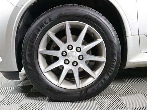 Used 2014 Buick Enclave Leather image 9