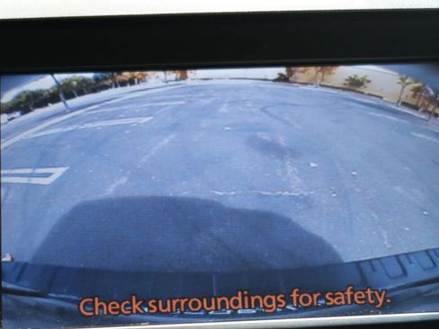 Used 2010 Toyota Sequoia Platinum image 36