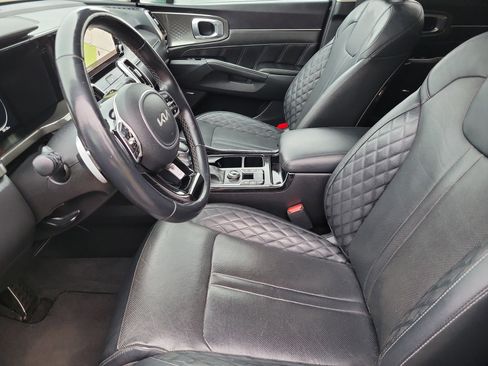 Used 2022 Kia Sorento SX image 3