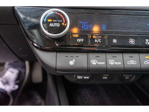 Used 2023 Hyundai Elantra SEL w/ Convenience Package image 17