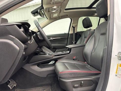 Used 2023 Buick Envision Essence w/ Sport Touring Package image 12