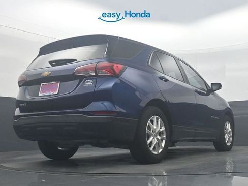 Used 2022 Chevrolet Equinox LS FWD image 33