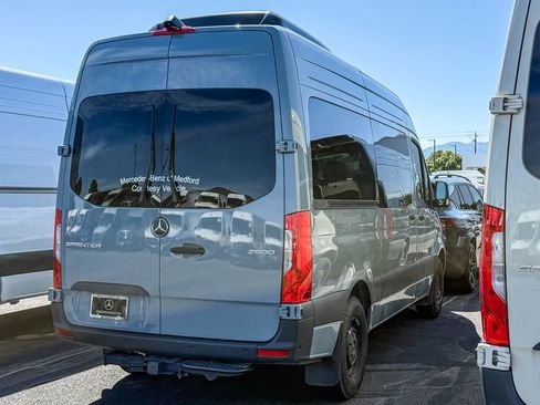 Used 2025 Mercedes-Benz Sprinter 2500 image 6