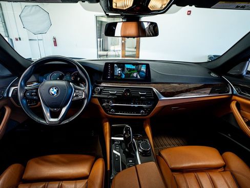 Used 2018 BMW 540i xDrive image 61