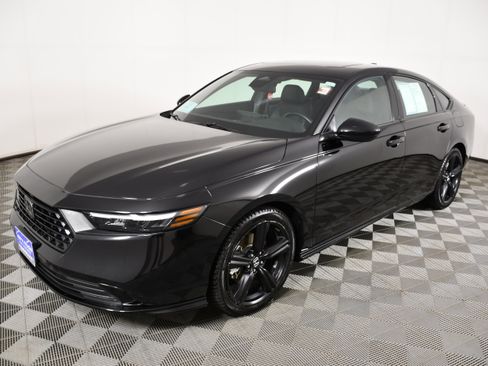 Used 2023 Honda Accord Sport image 10
