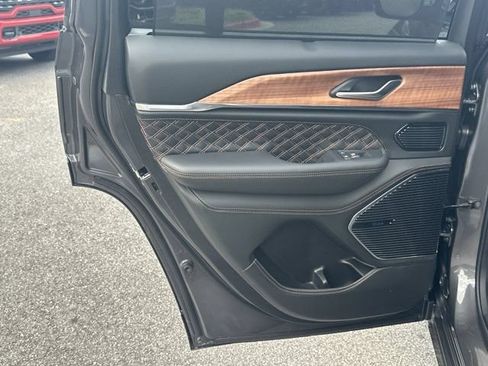 New 2026 Jeep Grand Cherokee Summit AWD/4WD image 20