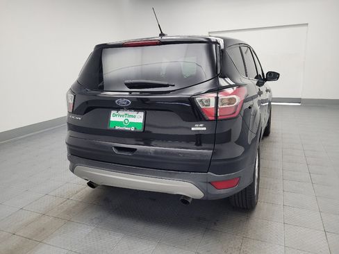 Used 2017 Ford Escape SE FWD image 7
