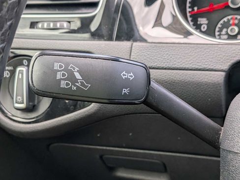 Used 2016 Volkswagen Golf Limited Edition FWD image 28
