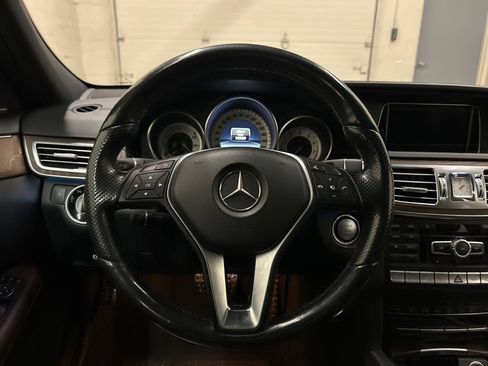 Used 2015 Mercedes-Benz E 400 E 400 image 17