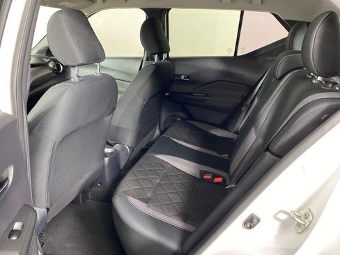 Used 2020 Nissan Kicks SV image 23