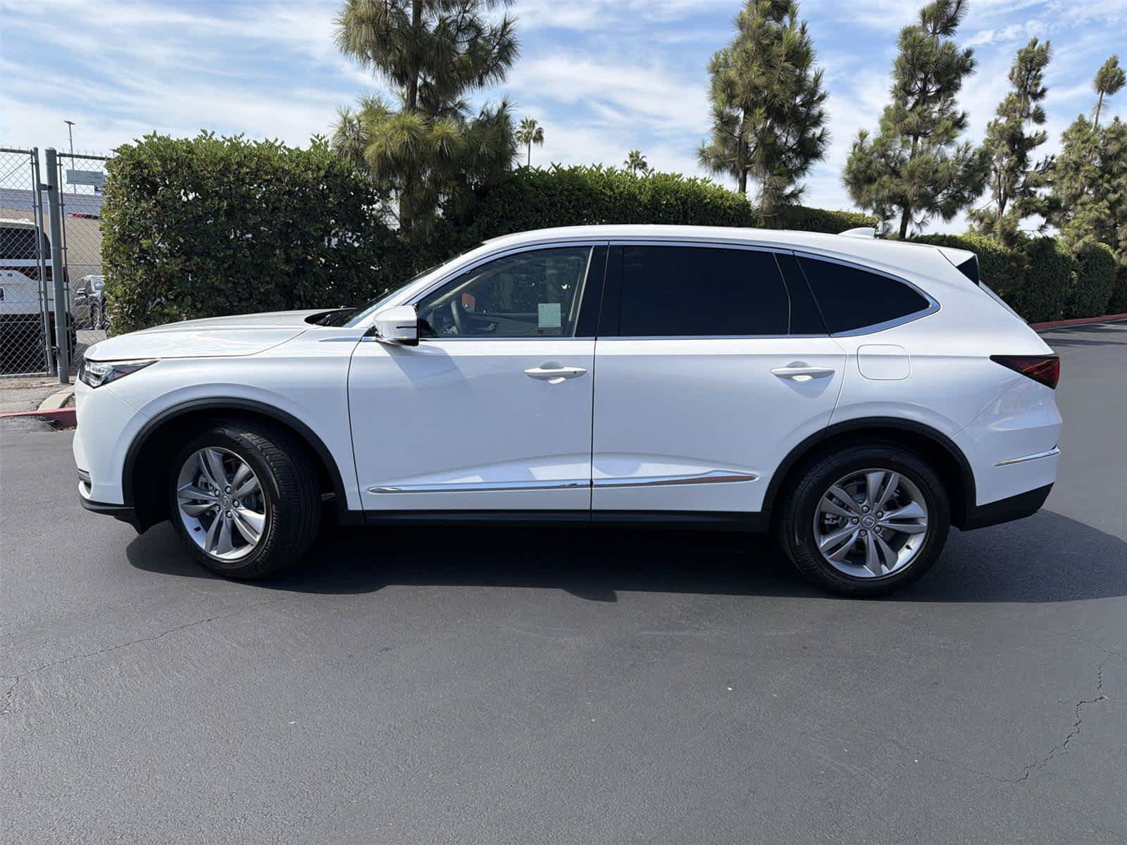 Certified 2026 Acura MDX SH-AWD image 3